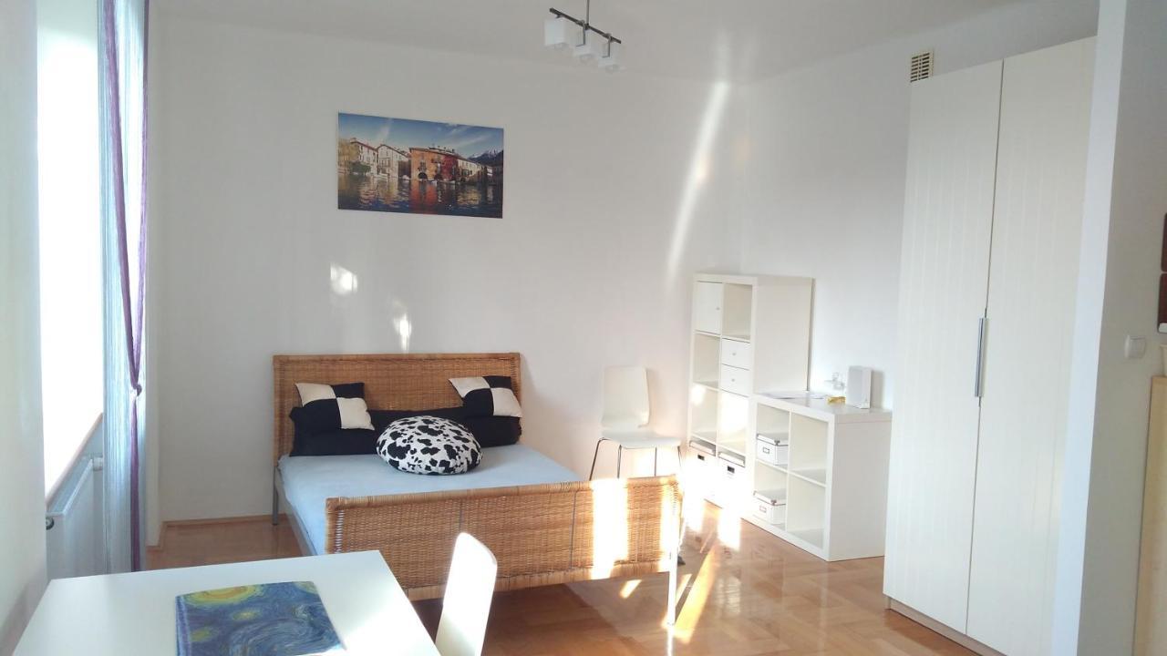 Apartament Hallera Square Warsaw 27M2 Esterno foto