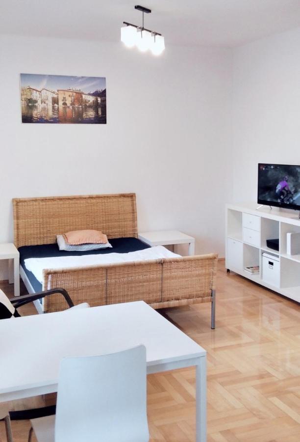 Apartament Hallera Square Warsaw 27M2 Esterno foto