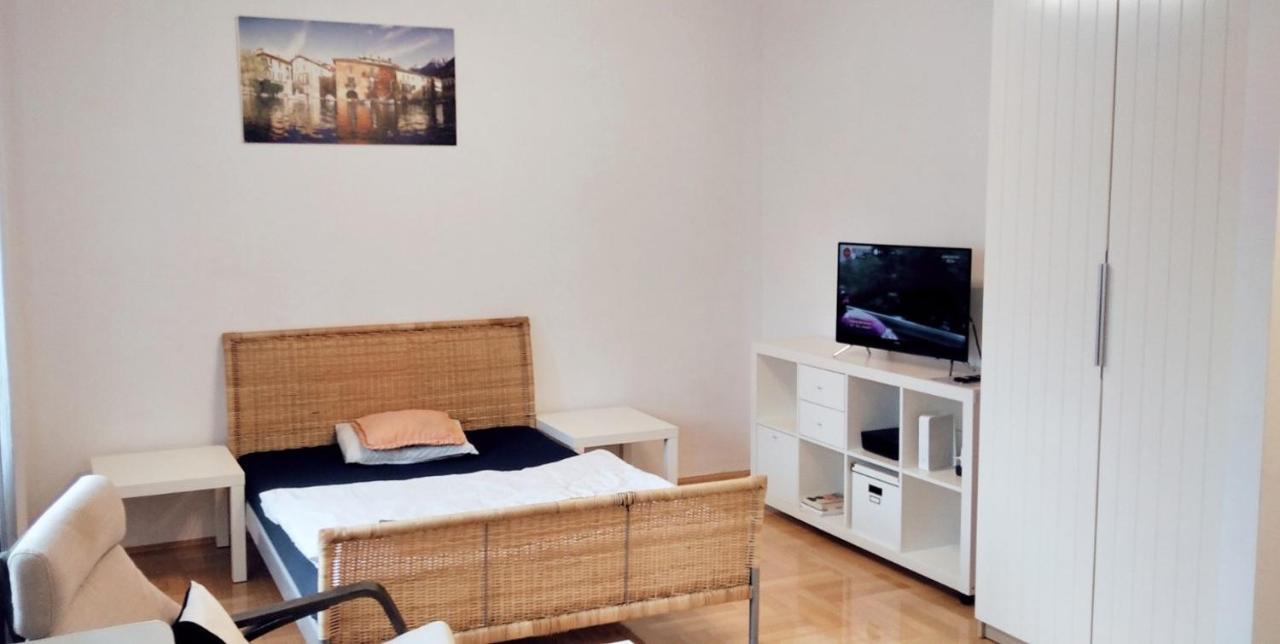 Apartament Hallera Square Warsaw 27M2 Esterno foto